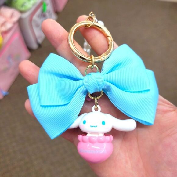 Brand New Sanrio Cinnamoroll Pearl Keychain - Picture 1 of 10